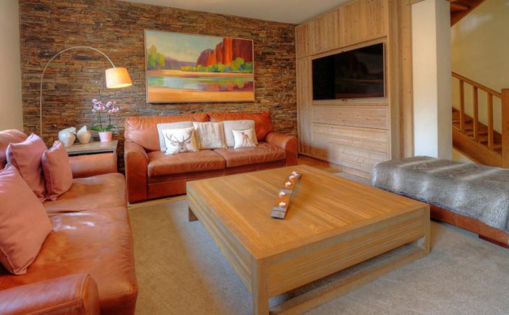 Chalet La Petite Chapelle, Meribel, Lounge